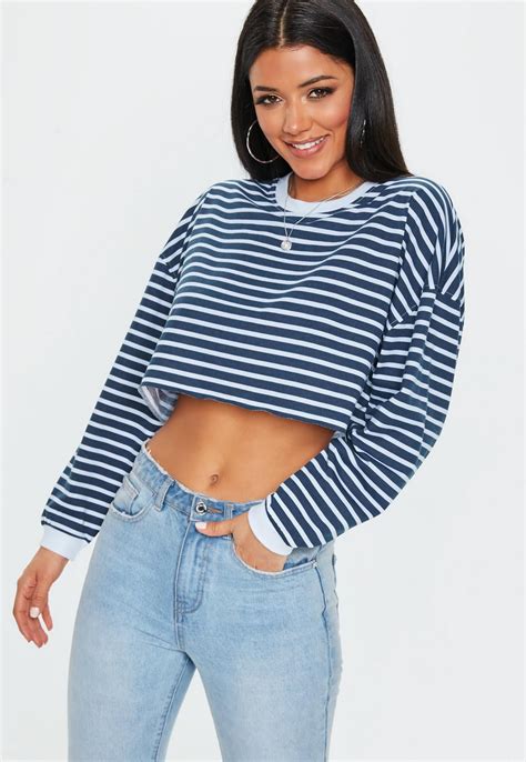 oversized crop top long sleeve